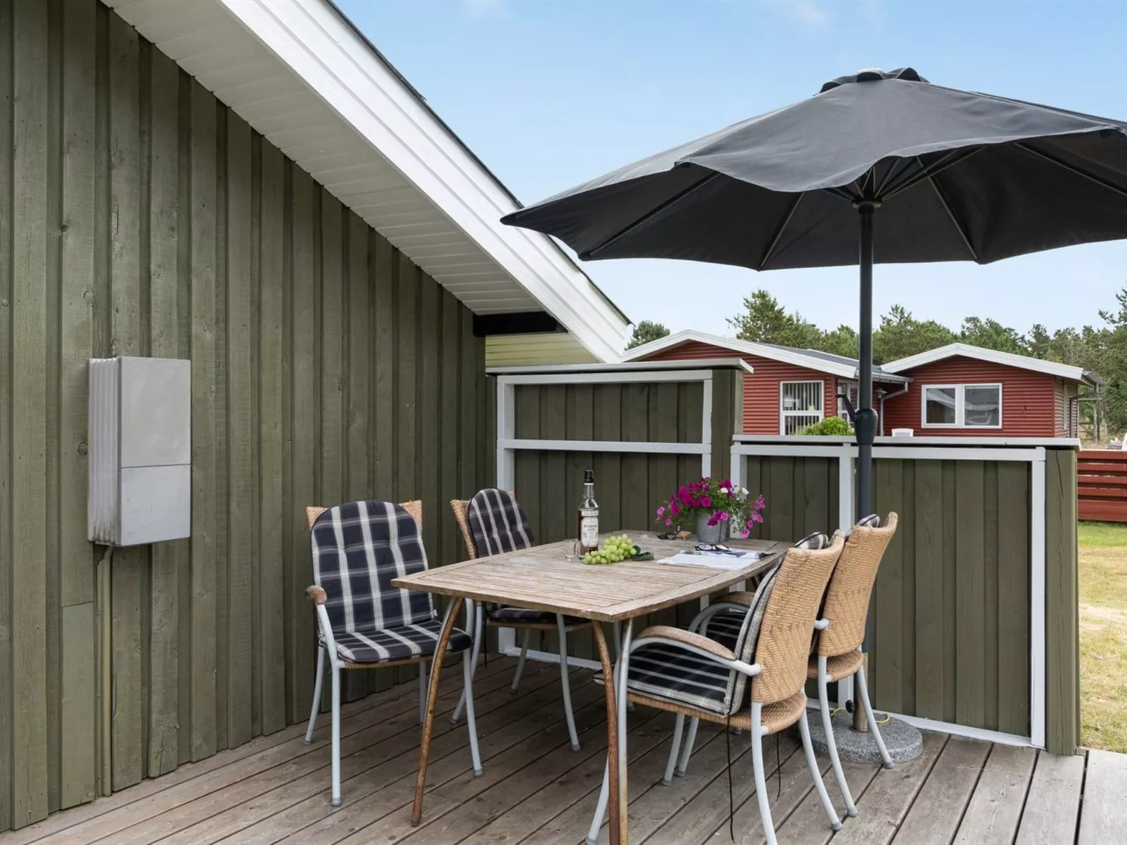 "Arlette" - 1.8km from the sea-Outside