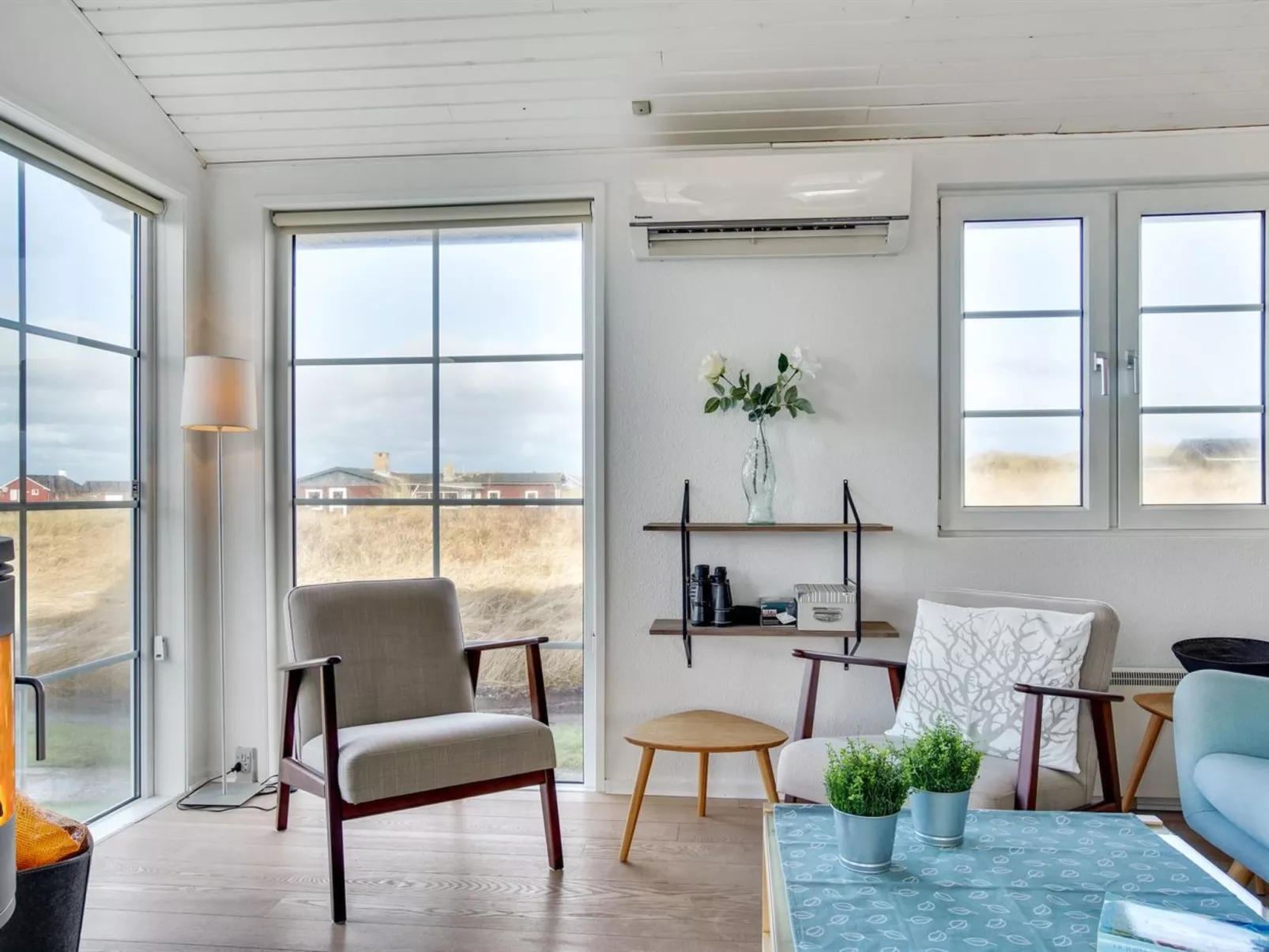 "Zaharinka" - 300m from the sea