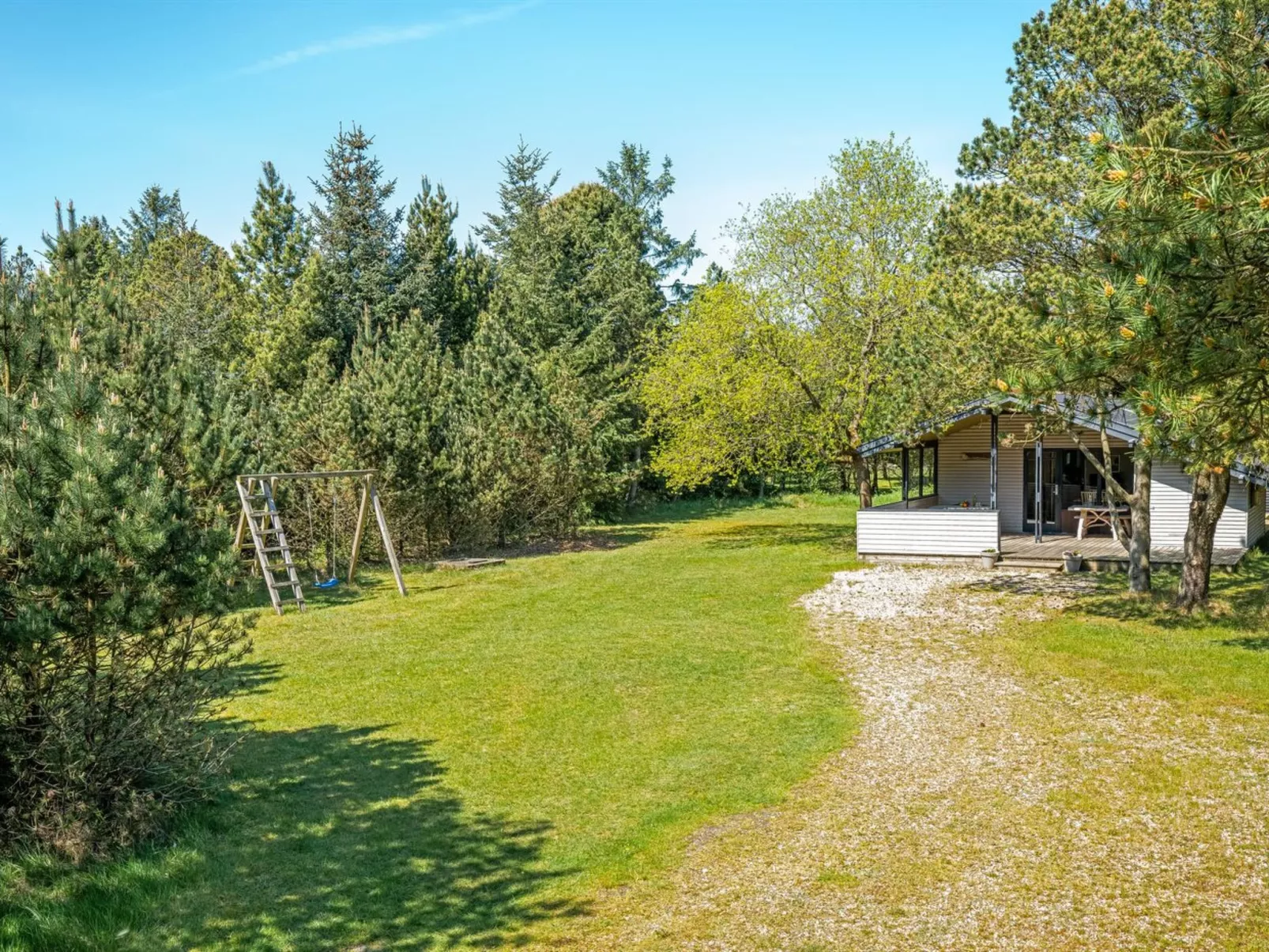 "Borghild" - 1.5km from the sea-Outside