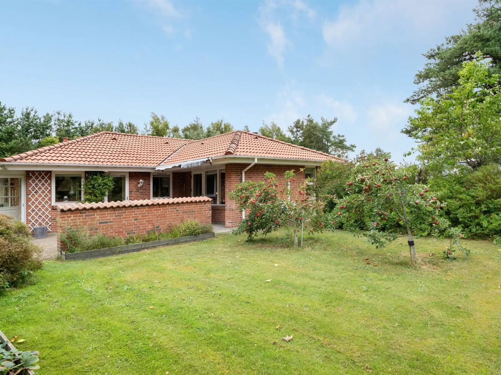 "Maksimilian" - 1.5km from the sea-Outside