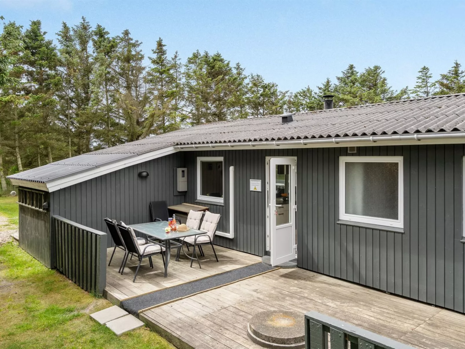 "Sheemen" - 700m to the fjord