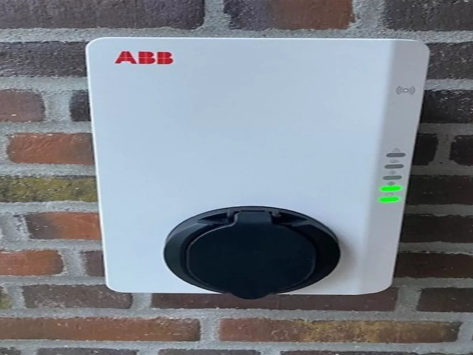 "Eylar" - 28km from the sea-Dedans