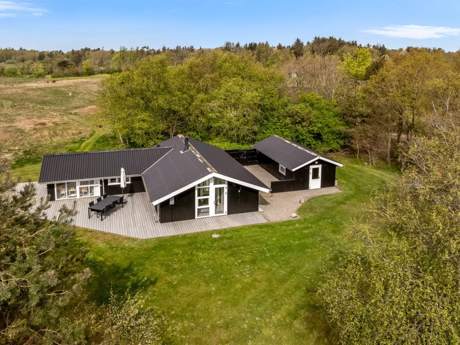 "Eske" - 200m to the fjord