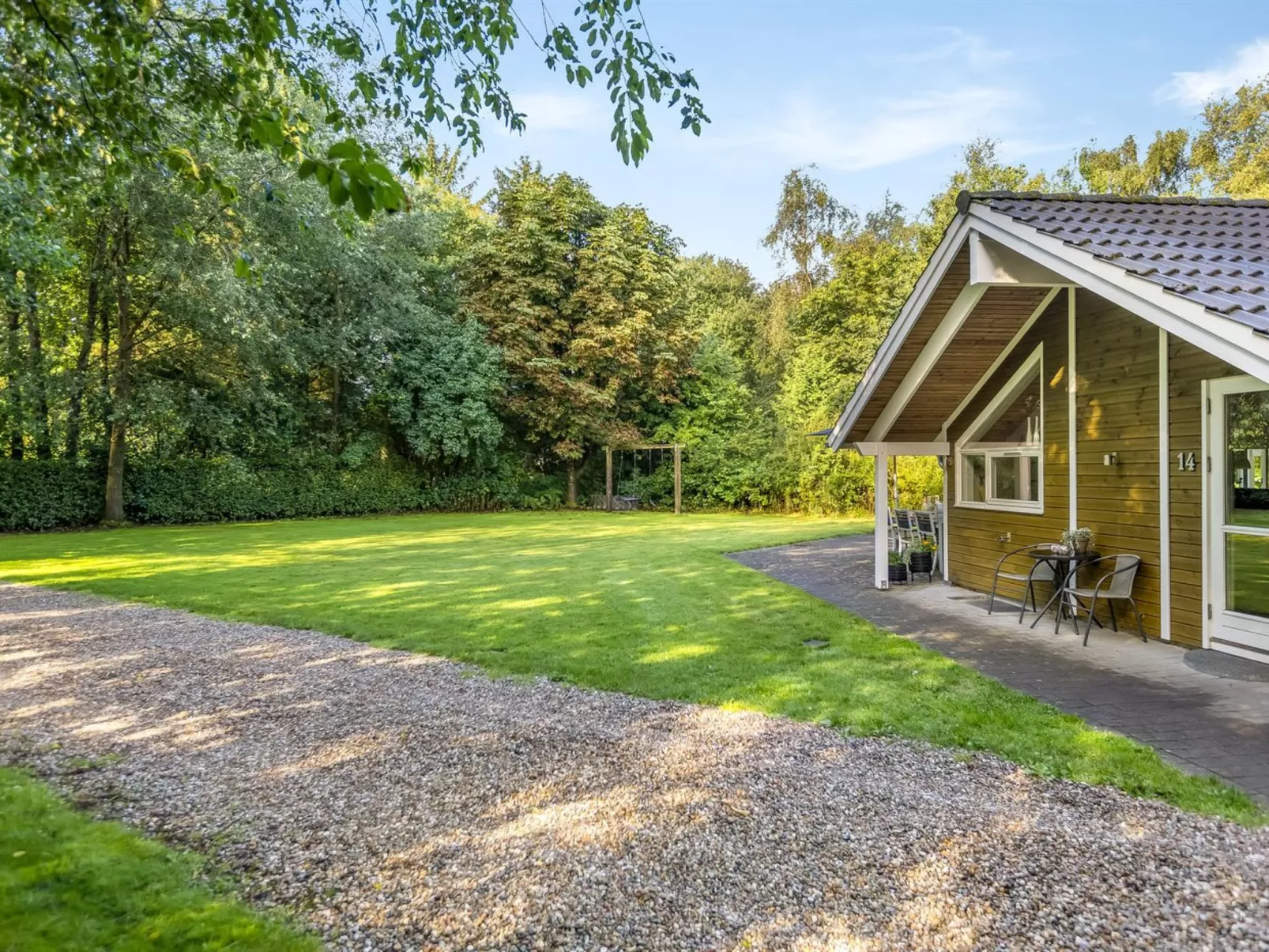 "Kaare" - 34.2km from the sea