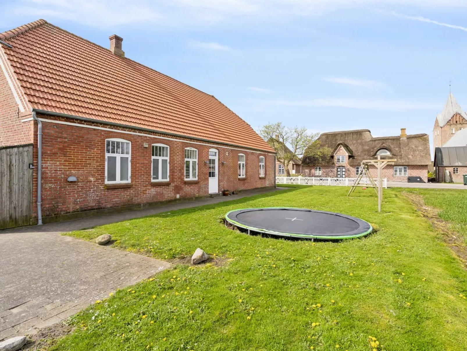 "Adine" - 13km from the sea