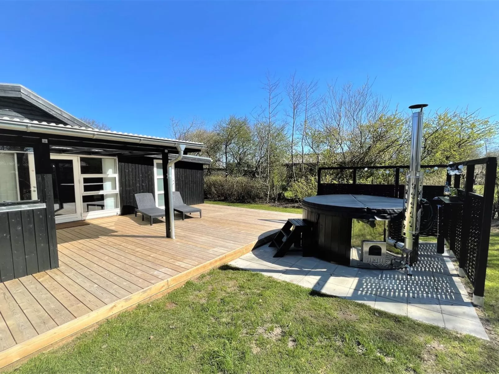 "Gustaf" - 400m to the fjord-Dehors