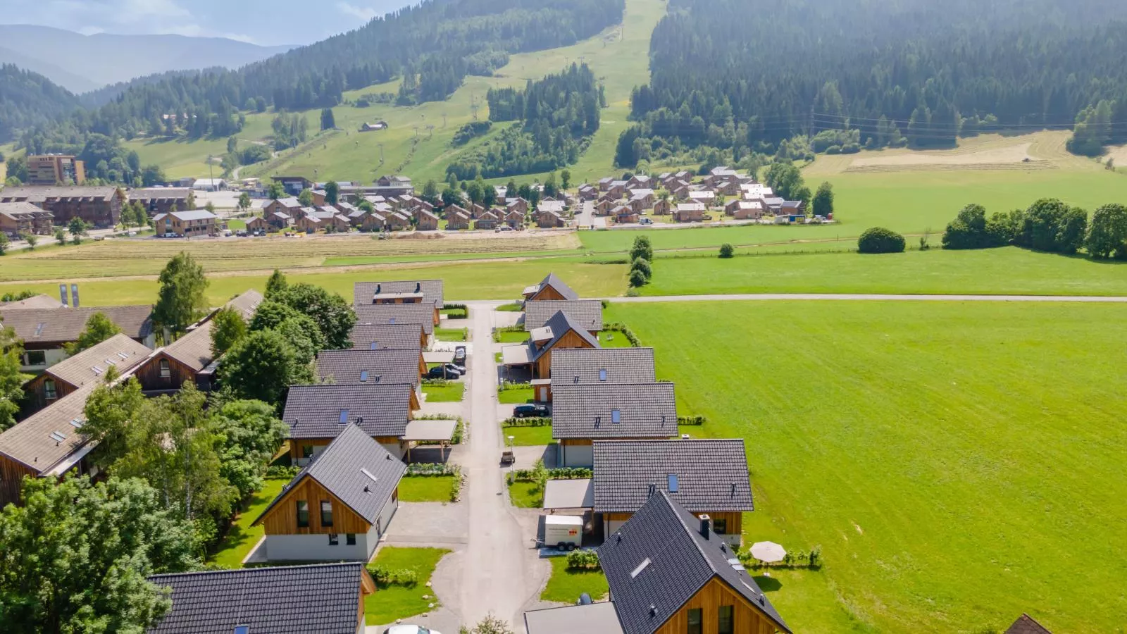 Luxury Sankt Lorenzen-Exterior in summer