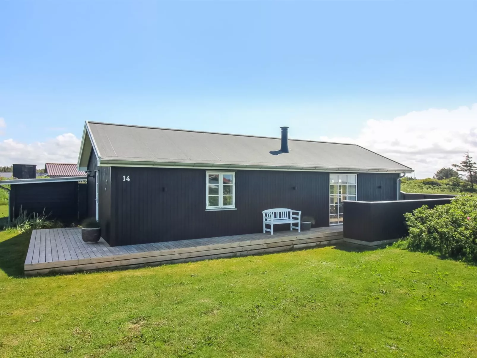 "Sanni" - 225m from the sea