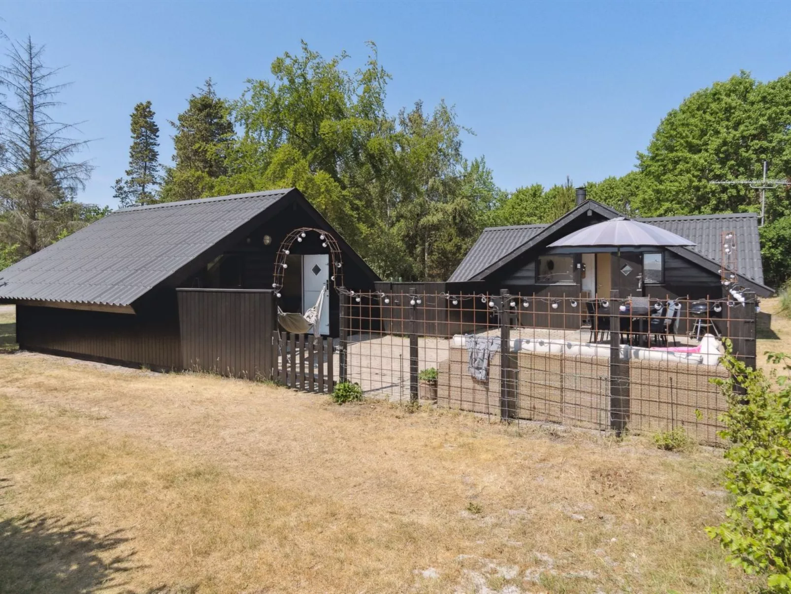 "Jahn" - 1.8km from the sea