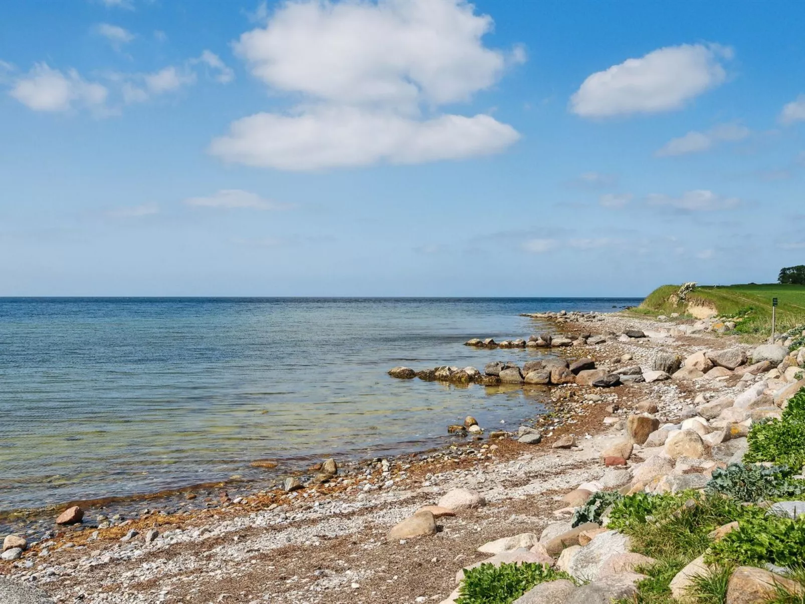 "Felicity" - 250m from the sea