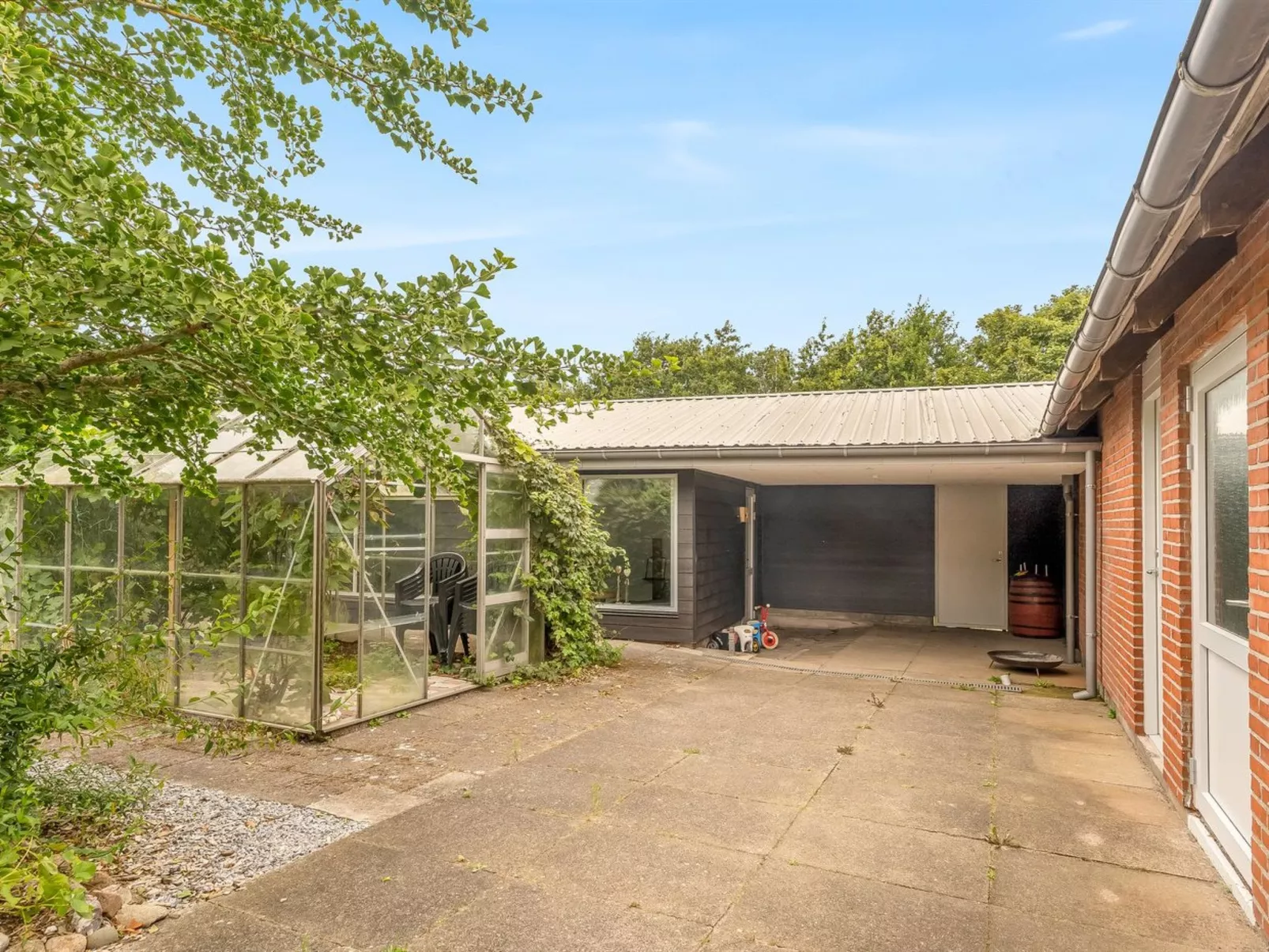 "Elaine" - 350m from the sea-Draußen