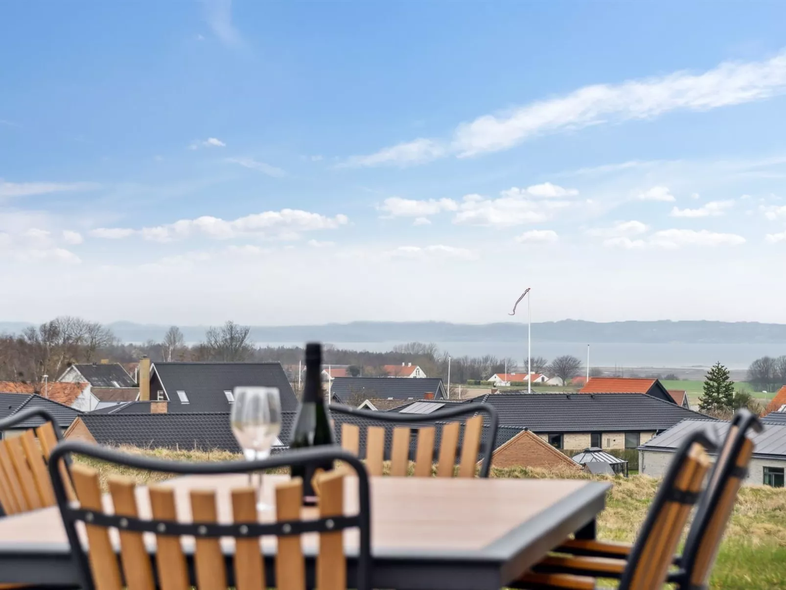 "Ferdine" - 1.5km from the sea