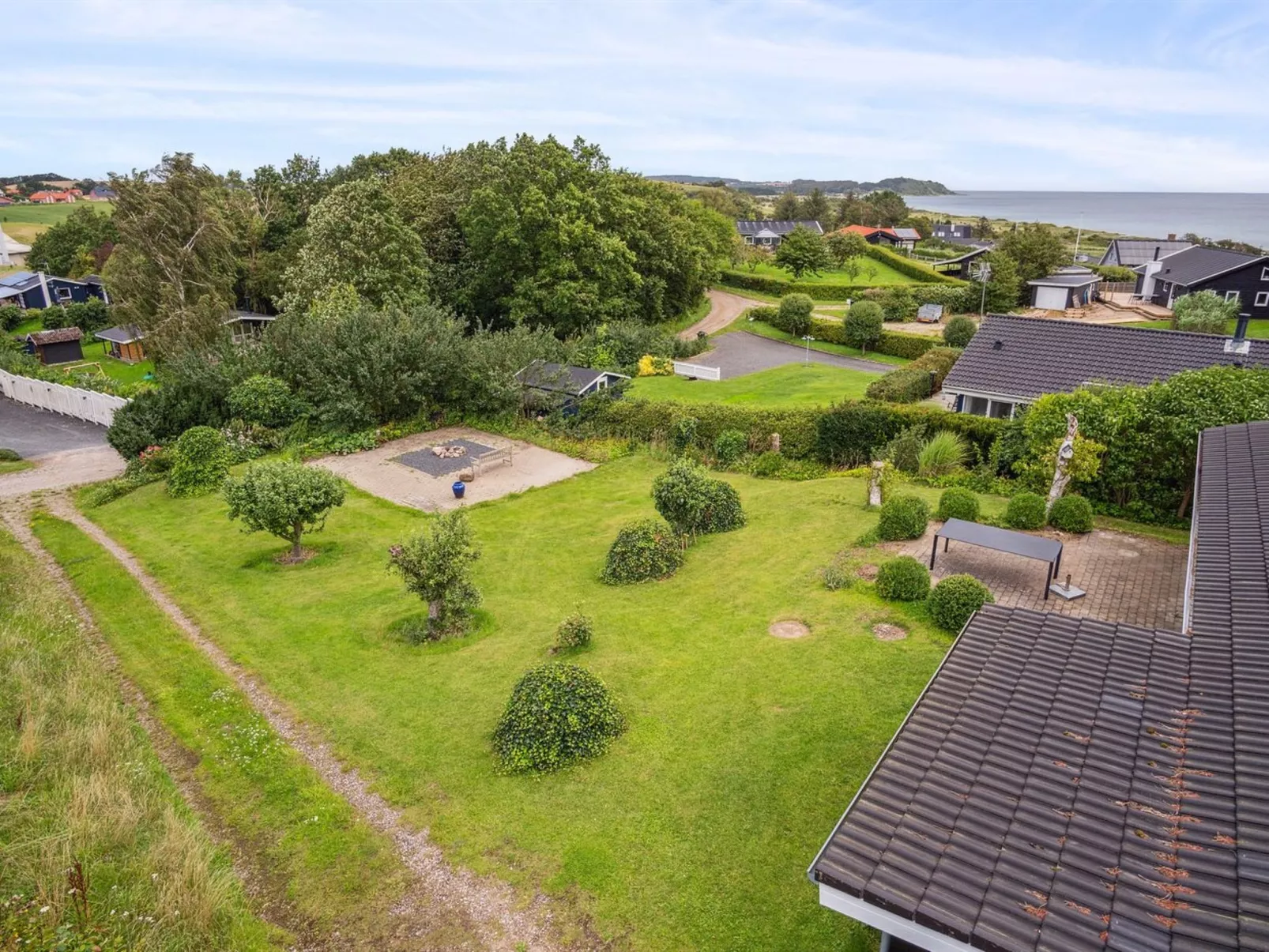 "Lazorka" - 200m from the sea