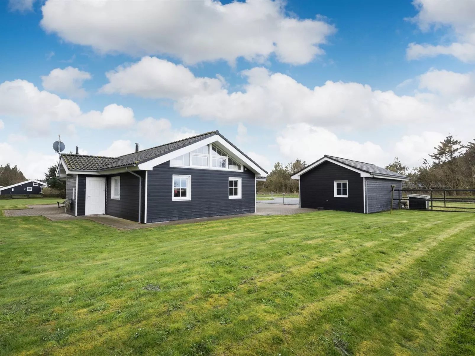 "Erene" - 850m from the sea