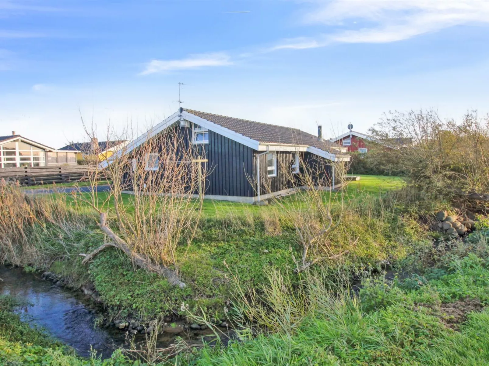 "Freda" - 400m from the sea