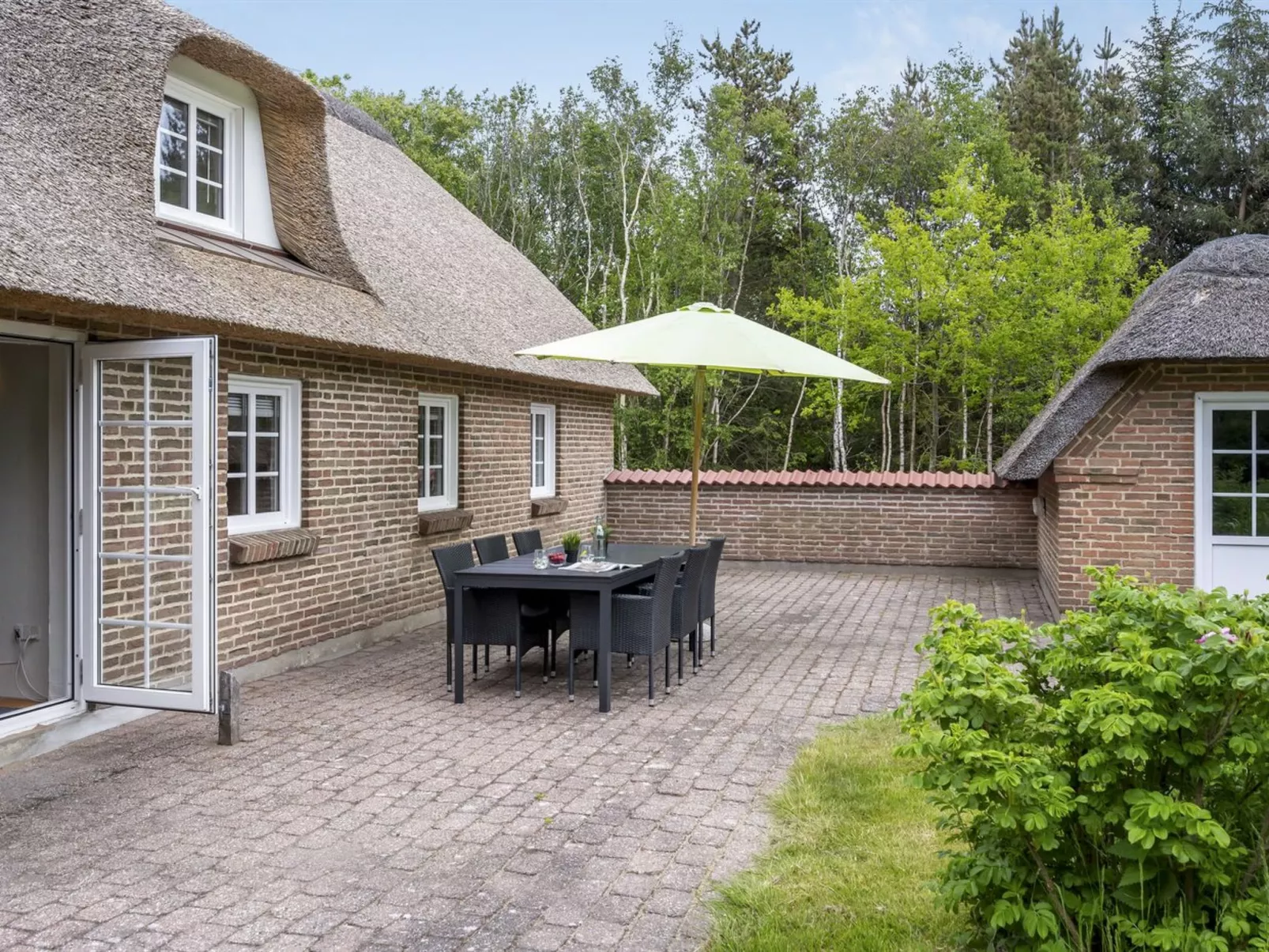 "Osmo" - 900m from the sea