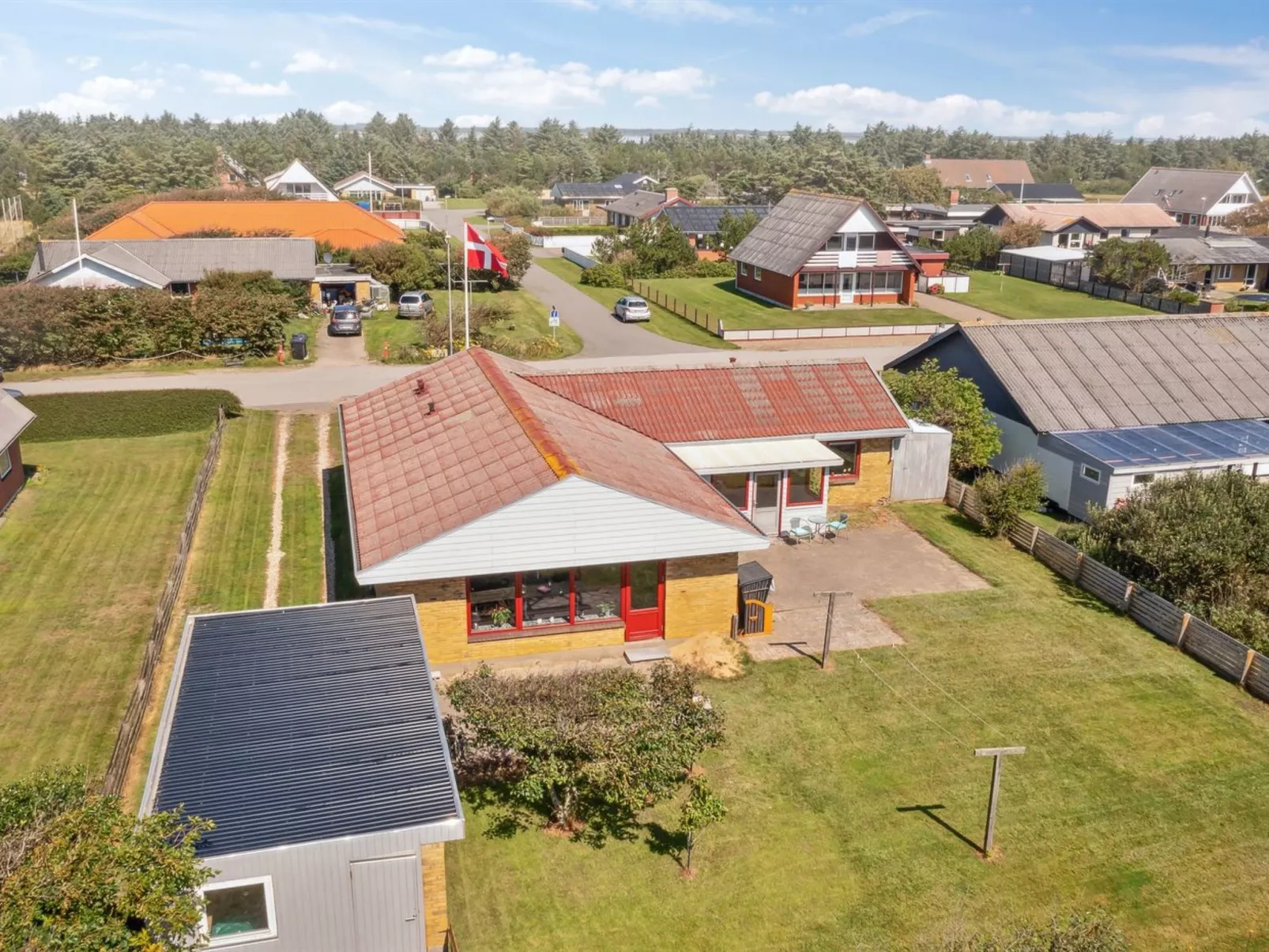 "Ingward" - 750m from the sea-Outside