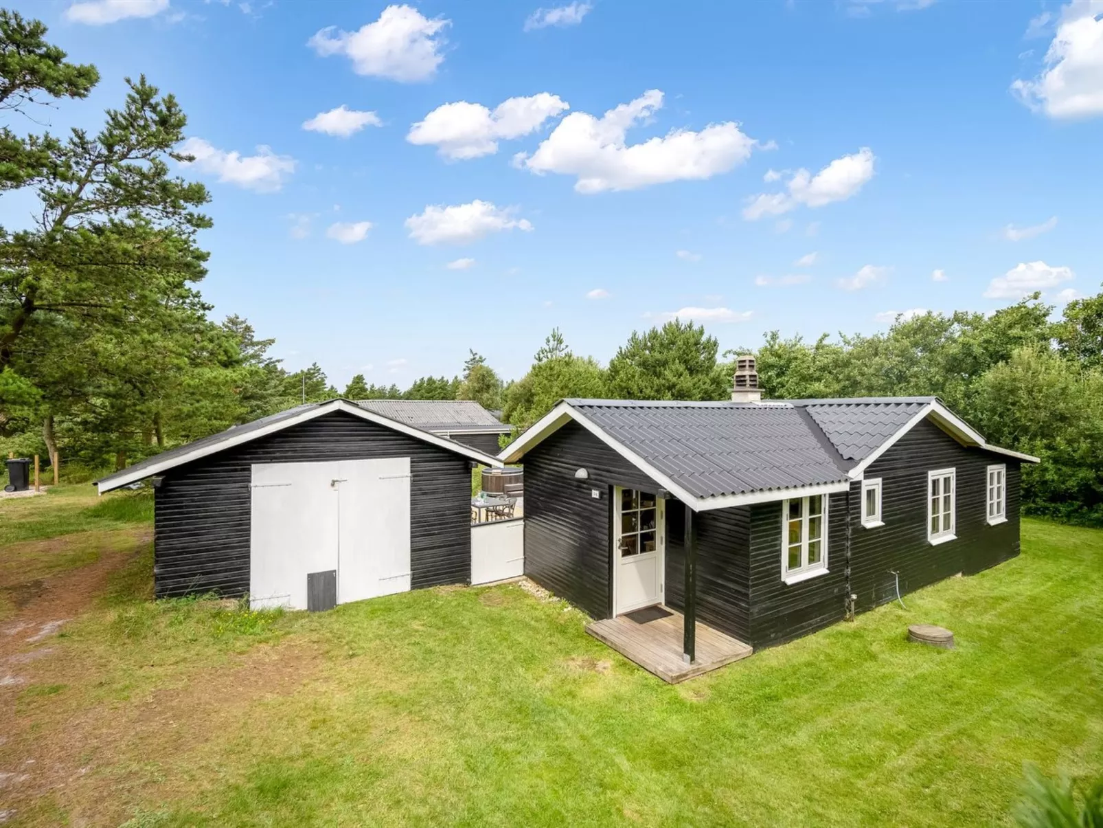 "Ljuba" - 700m from the sea