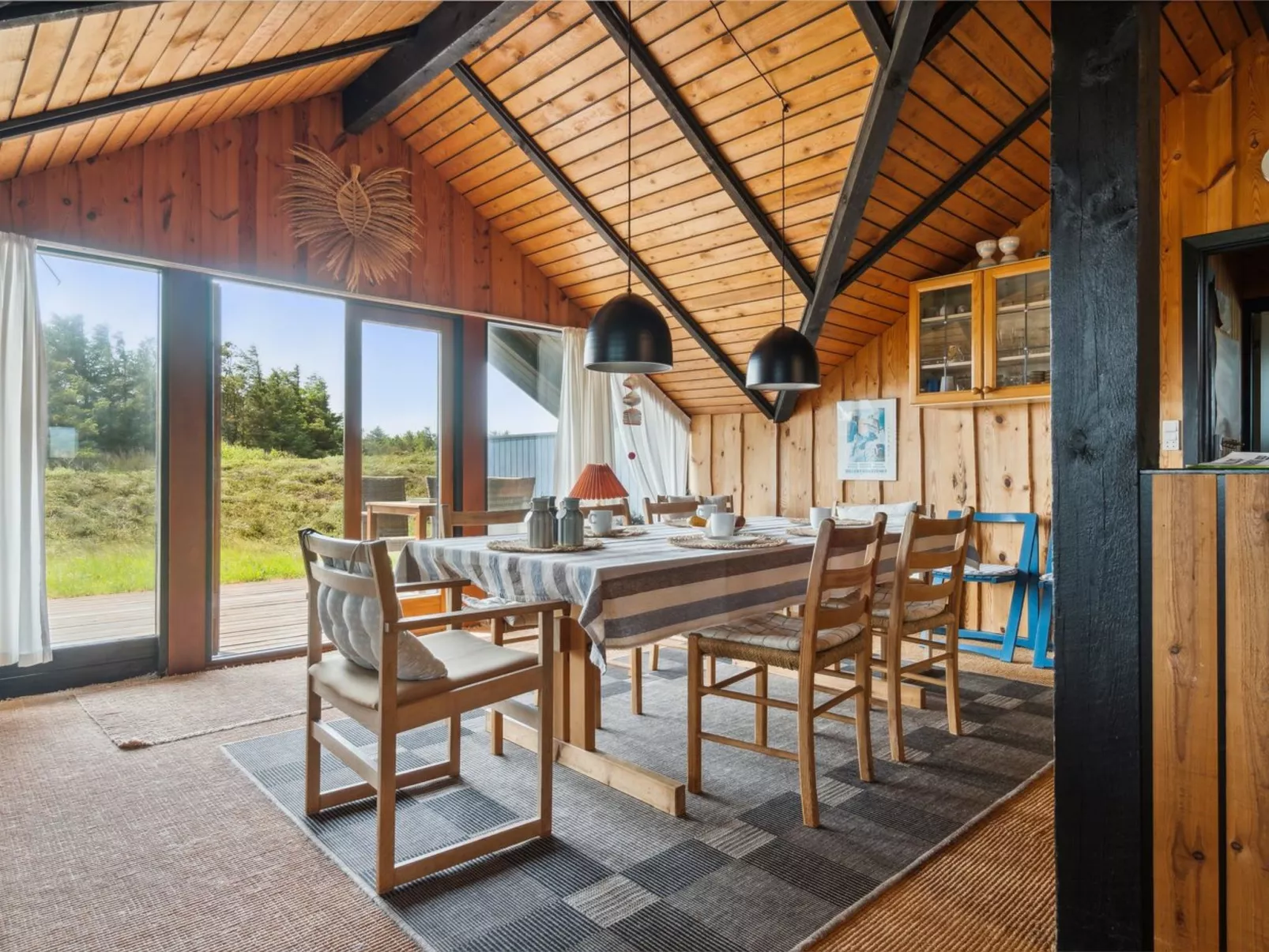 "Henri" - 500m from the sea-Inside