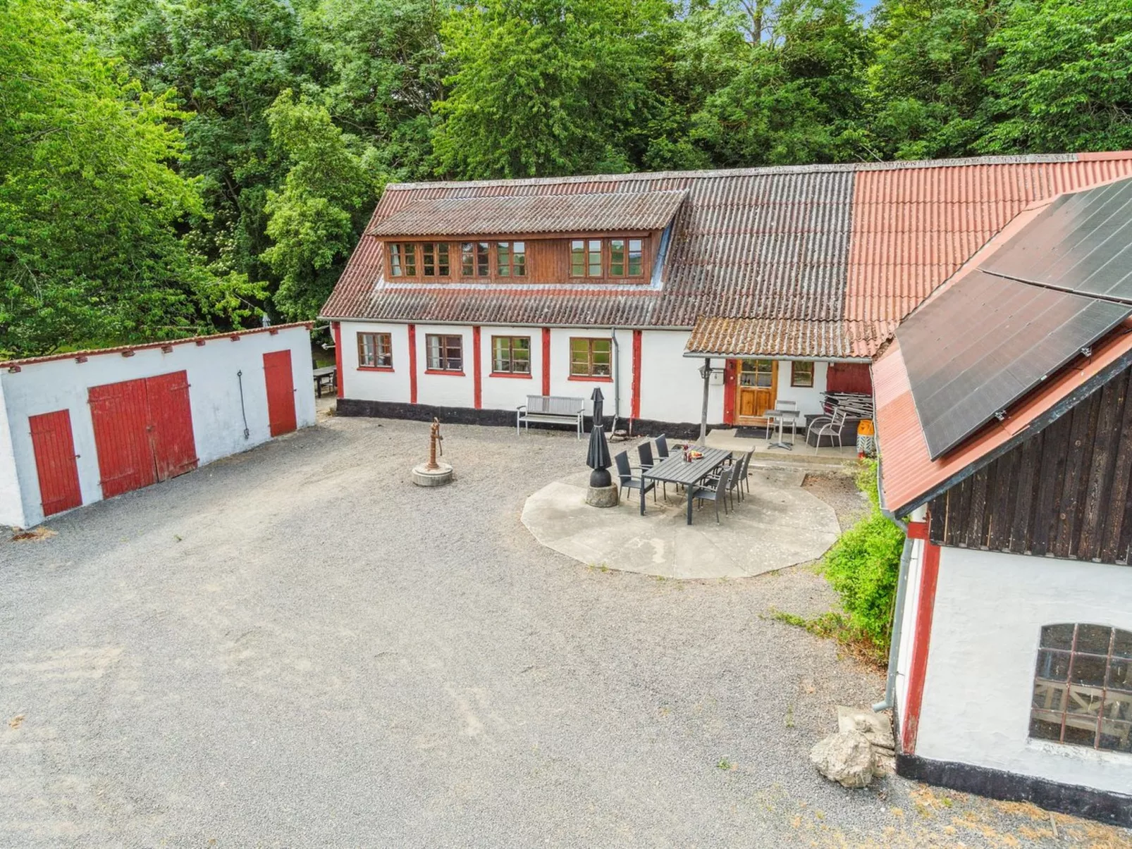 "Helmer" - 3km from the sea