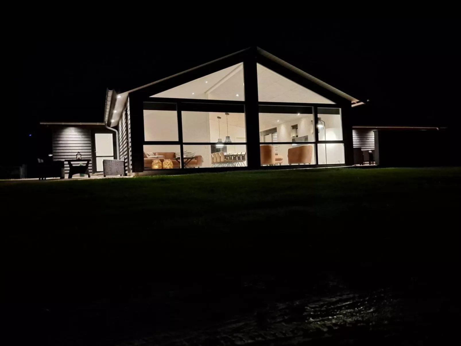 "Clare" - 100m from the sea-Draußen