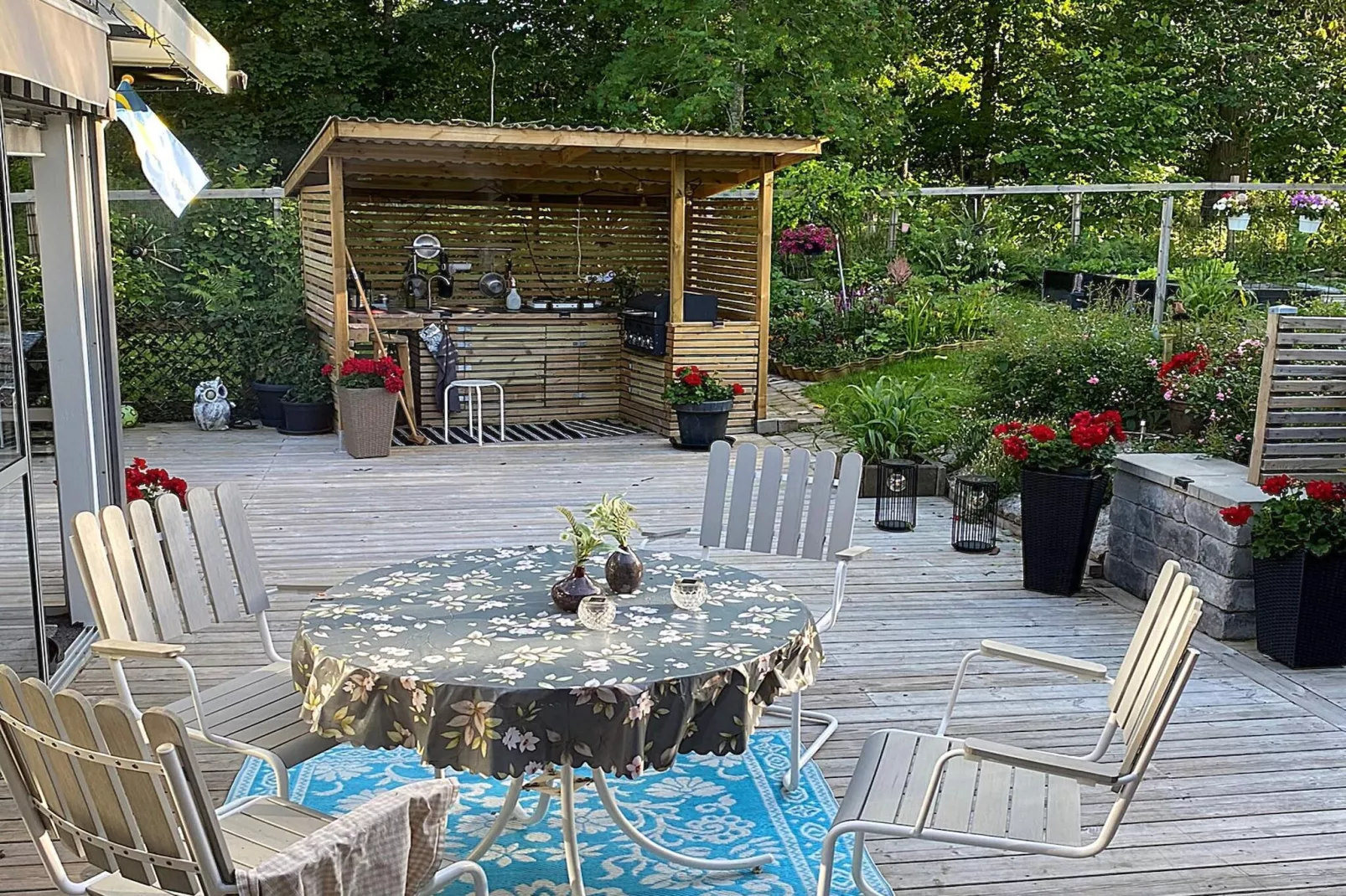 6 person holiday home in HÄLLEKIS-Outdoor