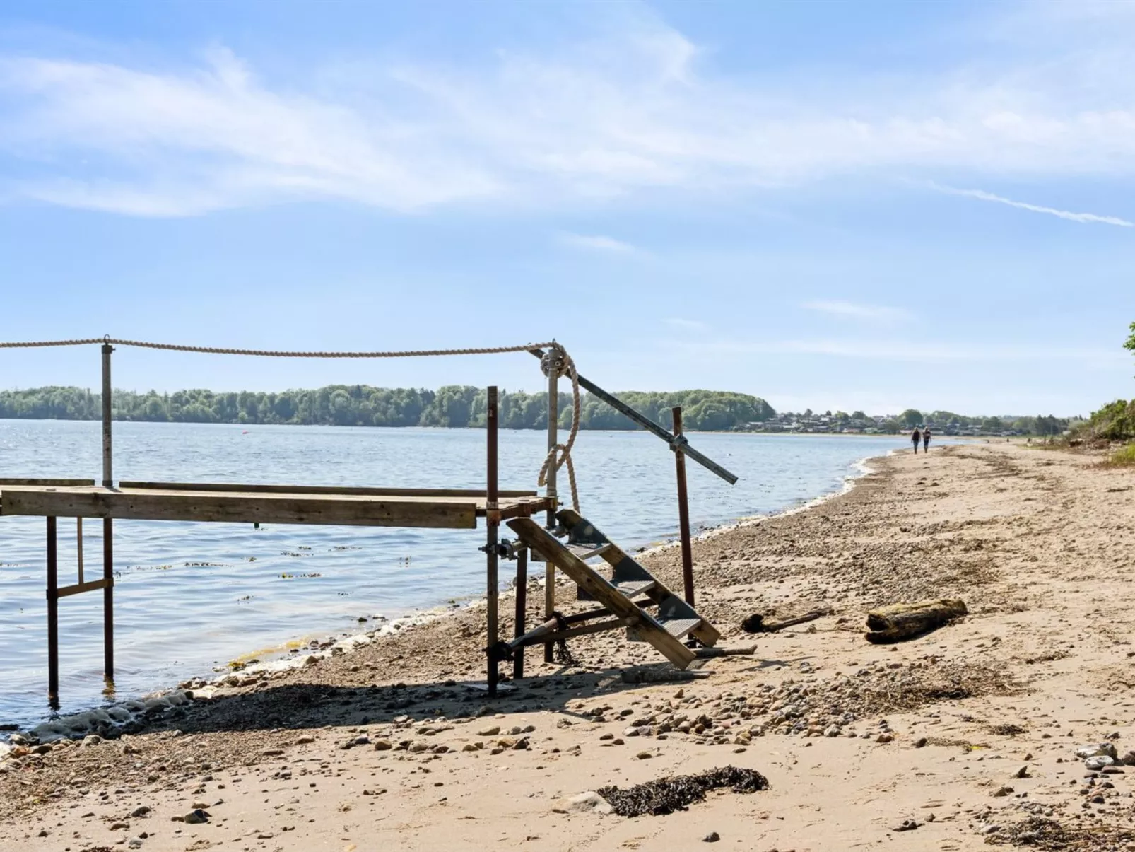 "Anne" - 150m from the sea