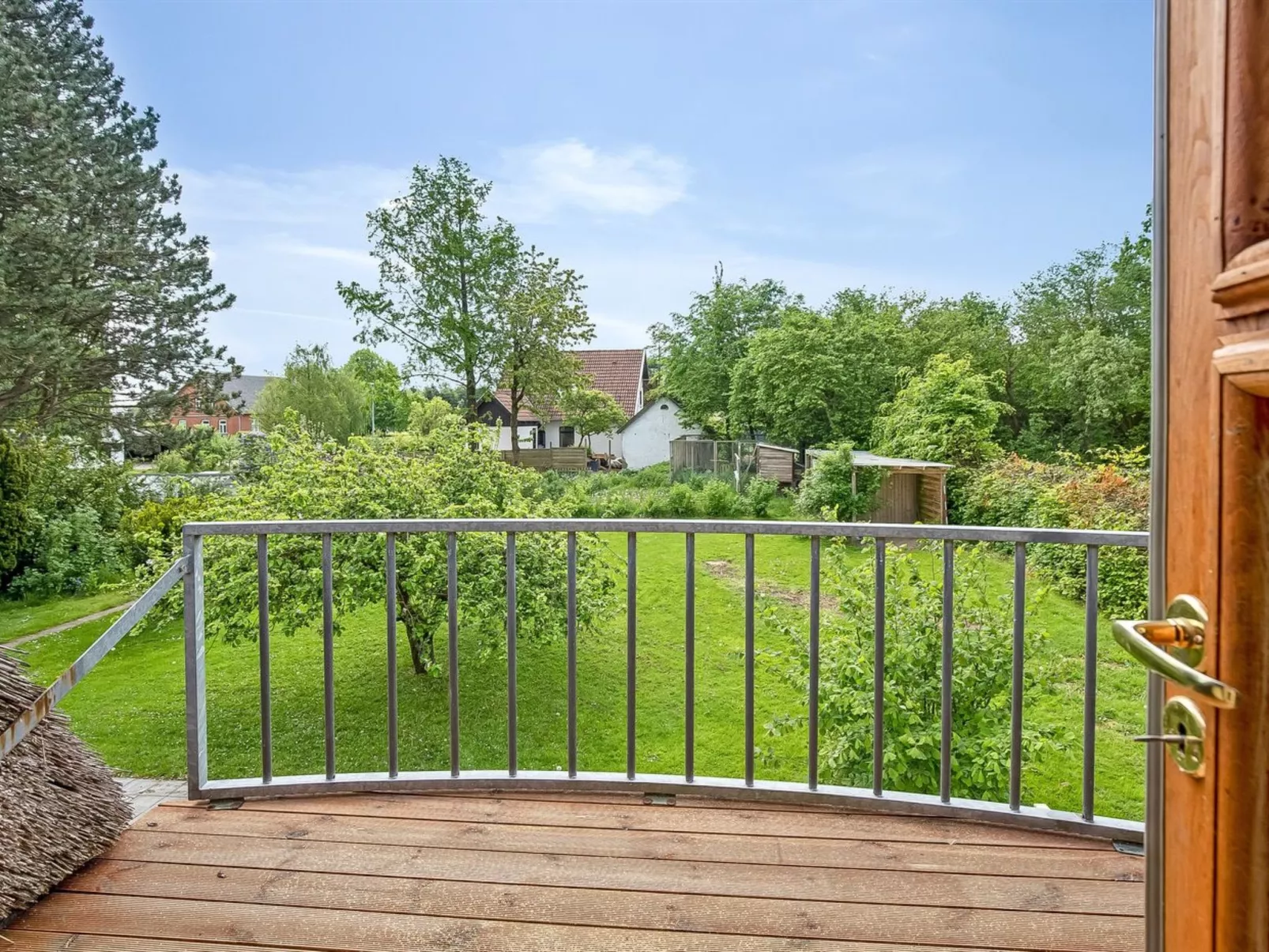 "Ienngelild" - 1km to the fjord