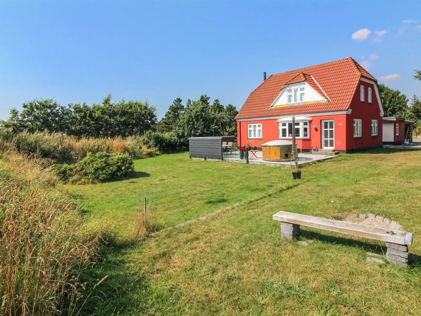 "Thorlak" - 1km from the sea