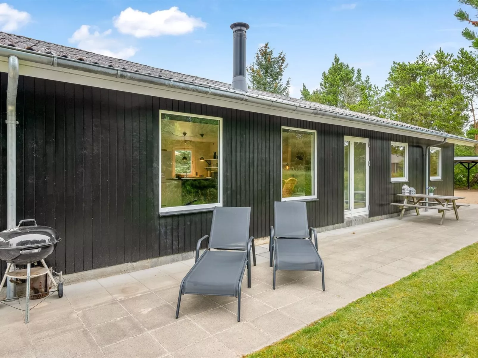 "Eleni" - 2.5km from the sea