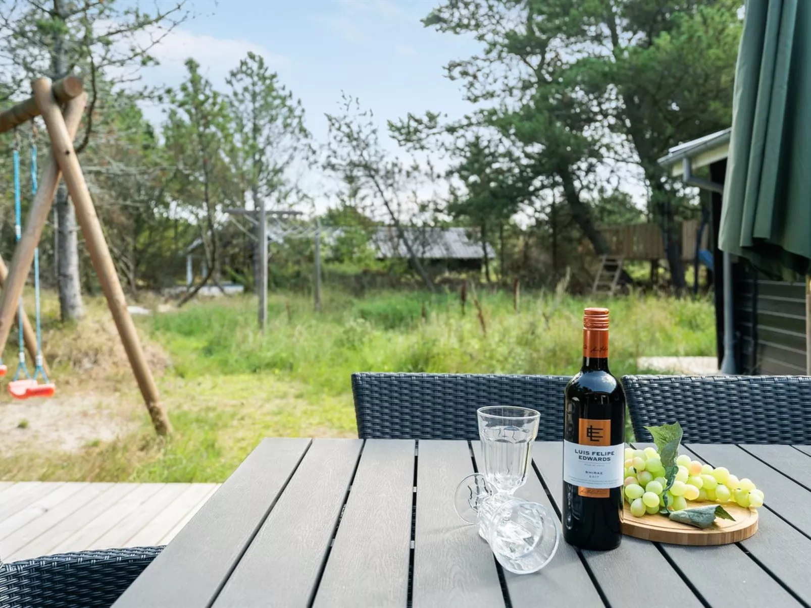 "Solgunn" - 900m from the sea-Dehors