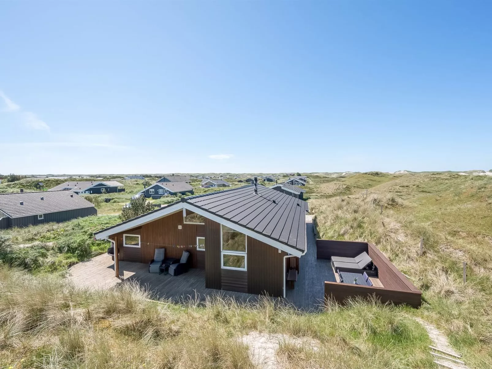 "Aurore" - 700m from the sea