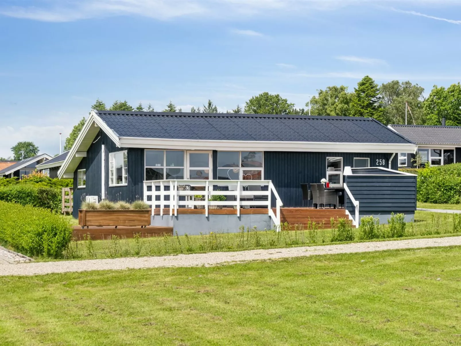 "Jolanta" - 275m from the sea