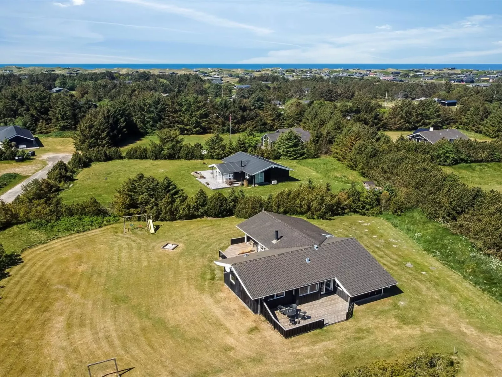 "Juris" - 950m from the sea