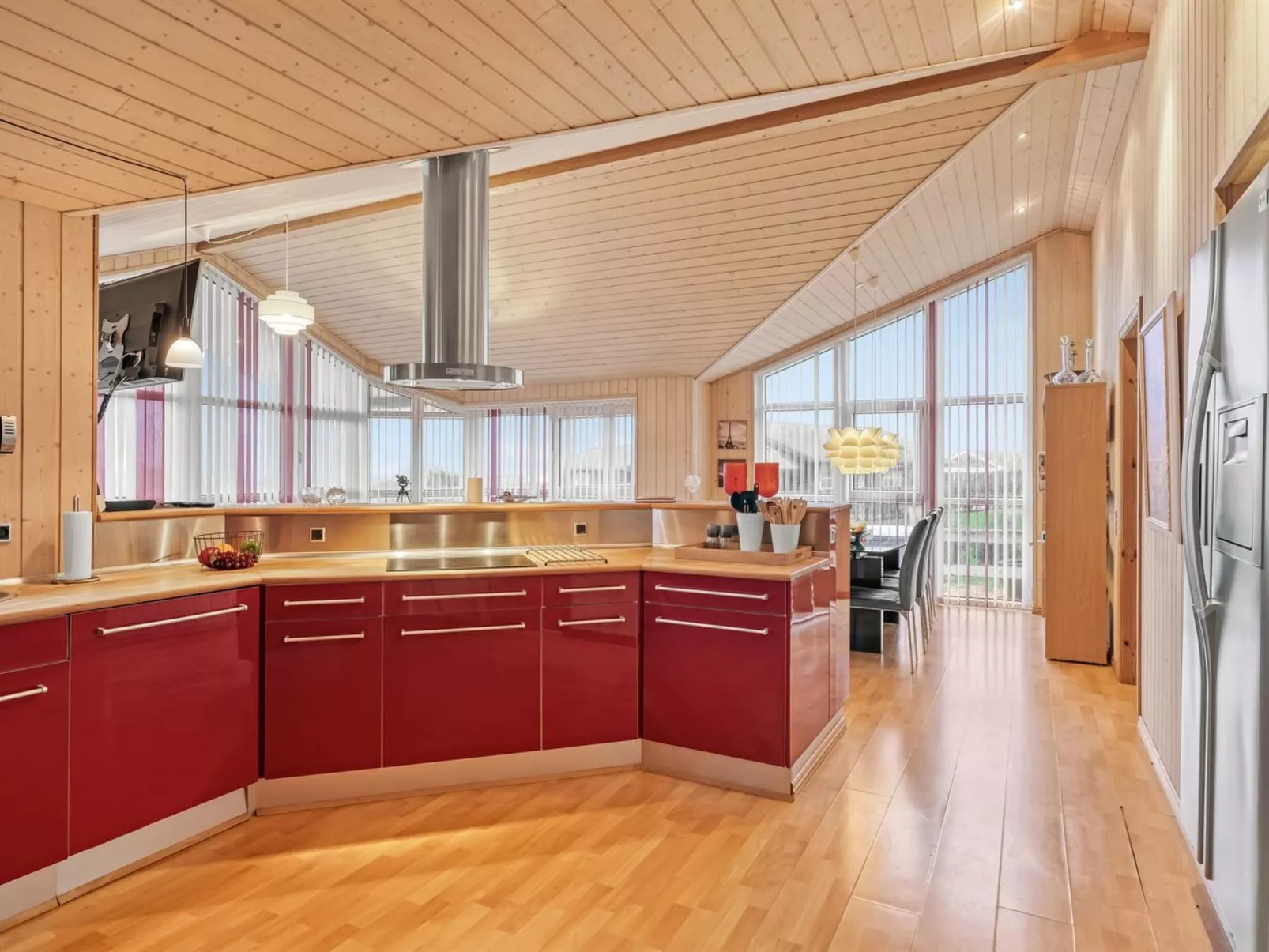 "Fenia" - 350m to the fjord