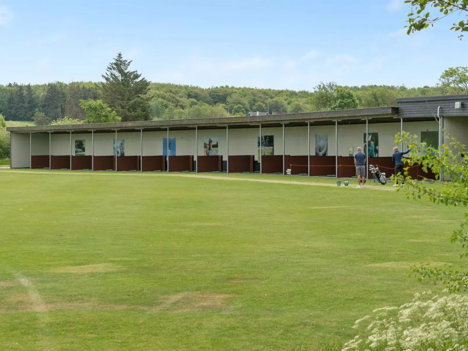 "Erly" - 18km to the fjord