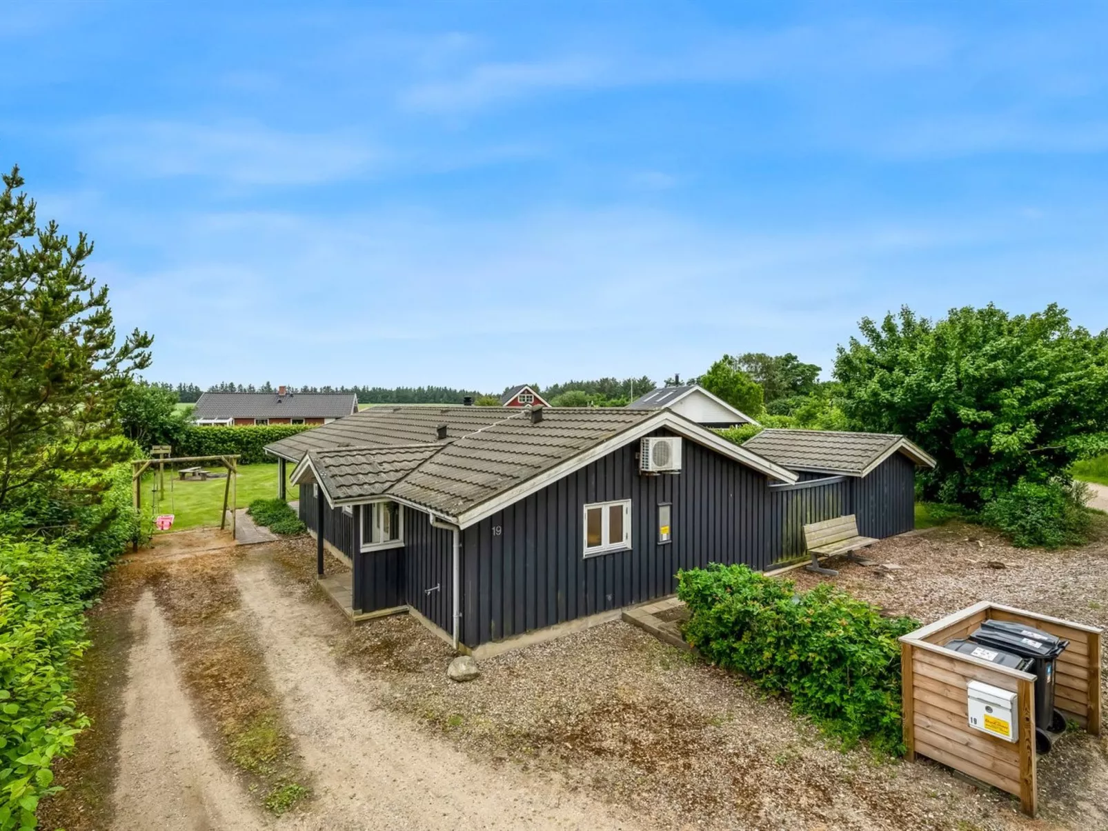 "Åsa" - 500m to the fjord-Draußen