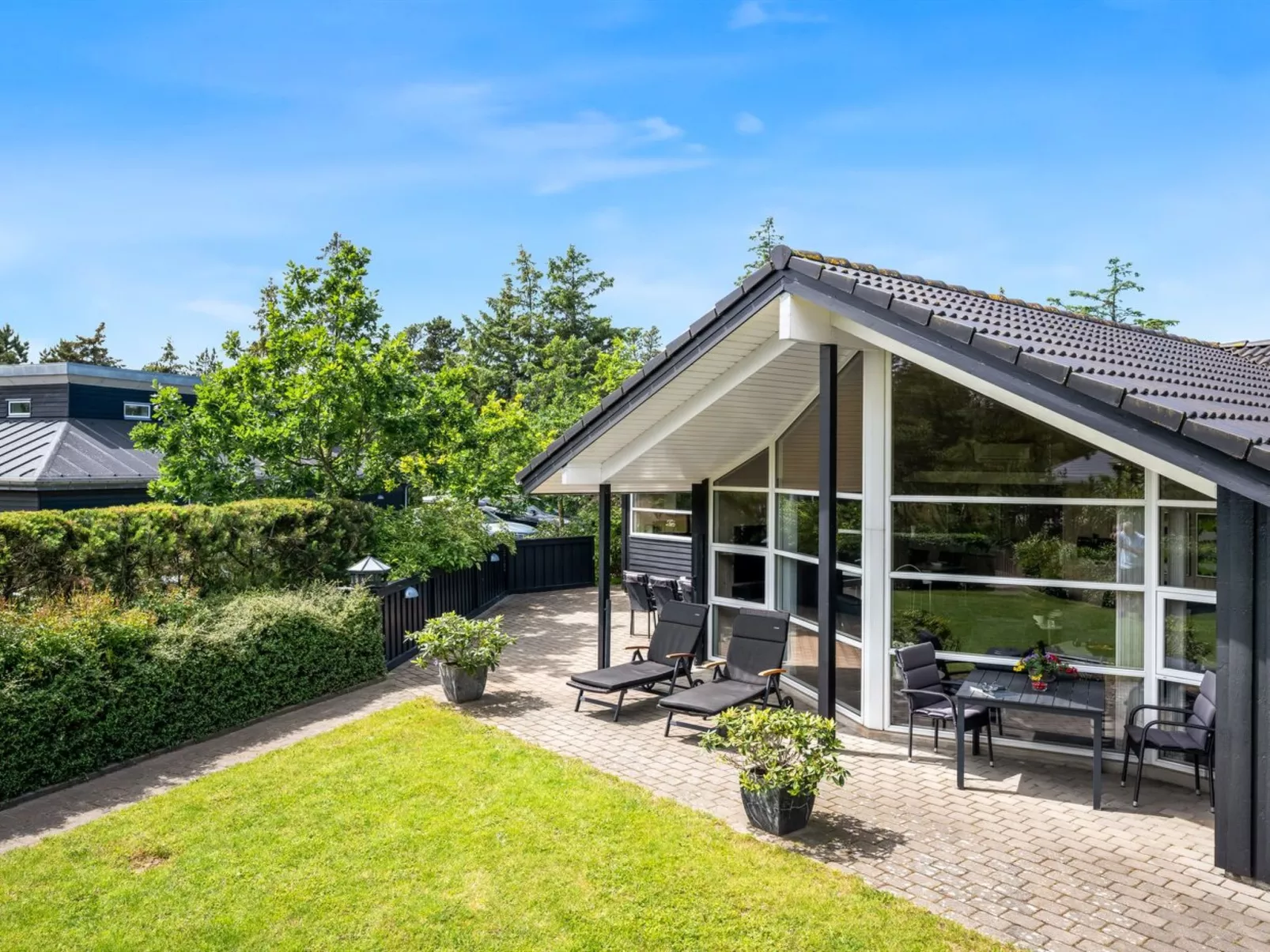 "Fritzi" - 1.7km from the sea