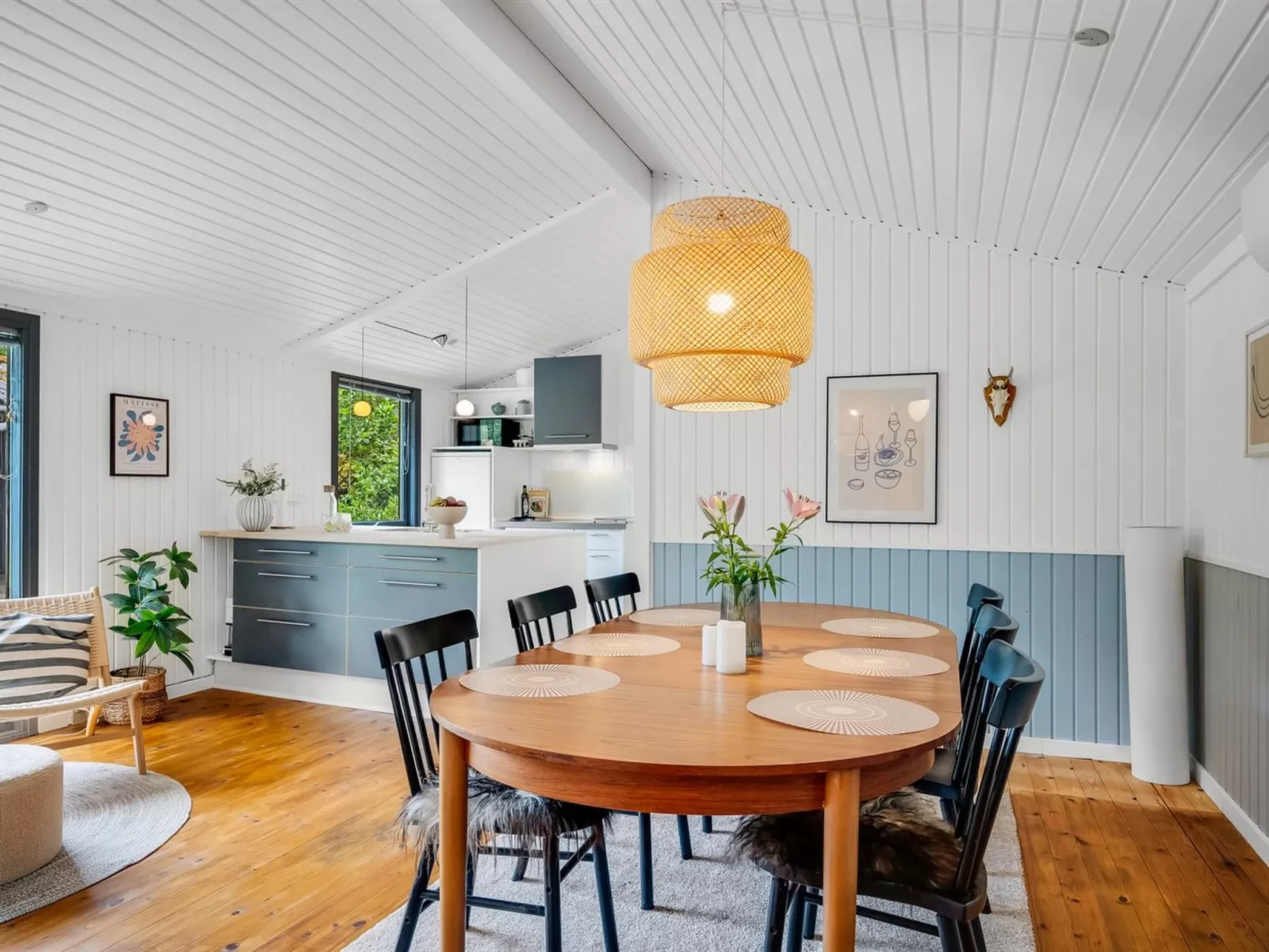 "Aleida" - 400m from the sea