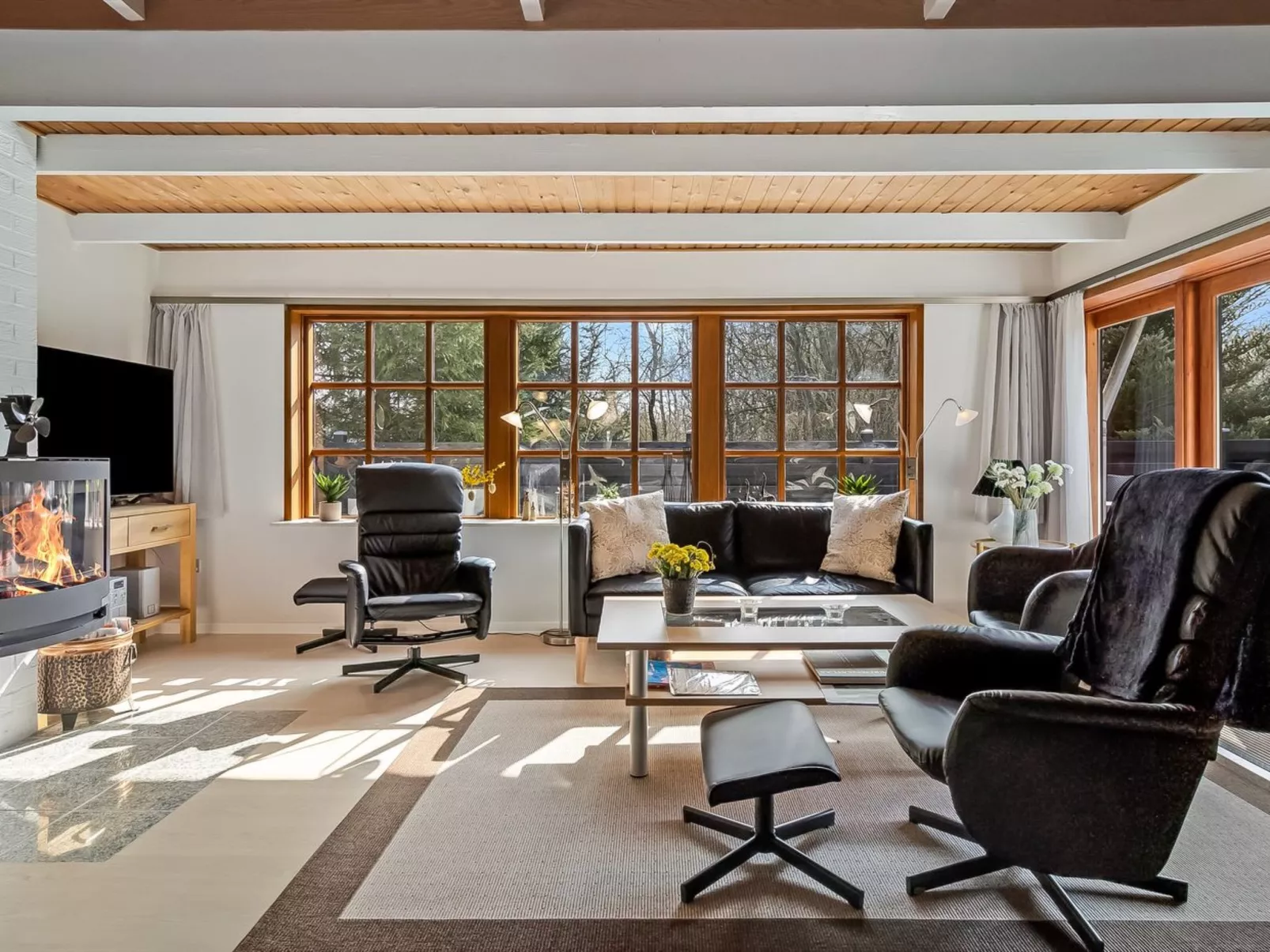 "Berner" - 30km from the sea-Dedans