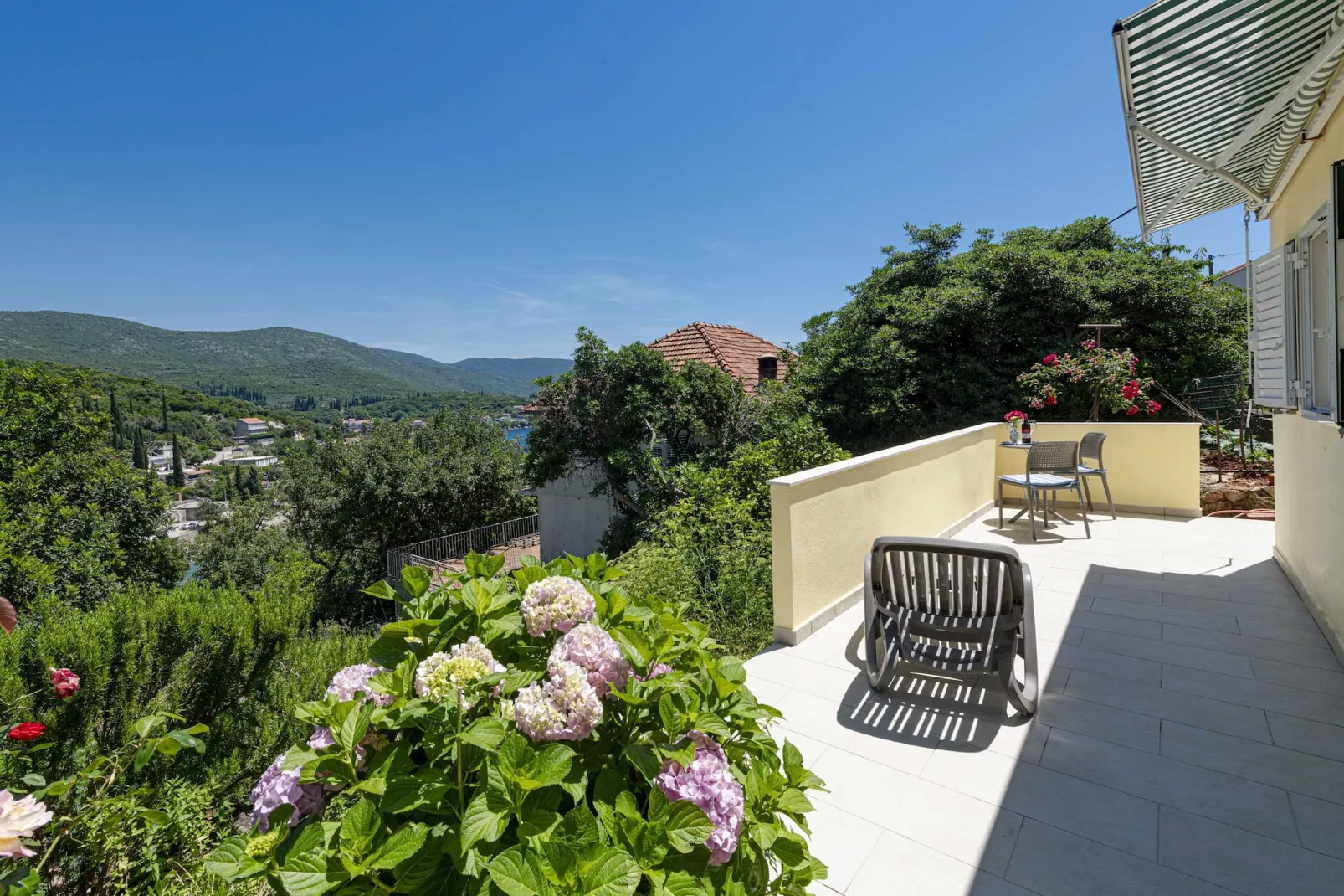 Guest House Rooms Rose - Studio with Terrace-Extérieur