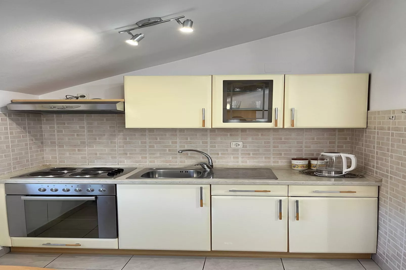 Apartment Josipa  Vela Luka- Studio Apartment with Balcony and Sea View-Küche