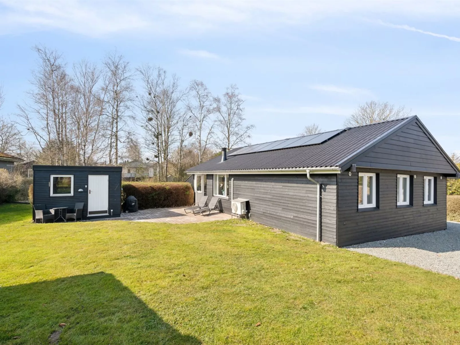 "Vemund" - 500m from the sea