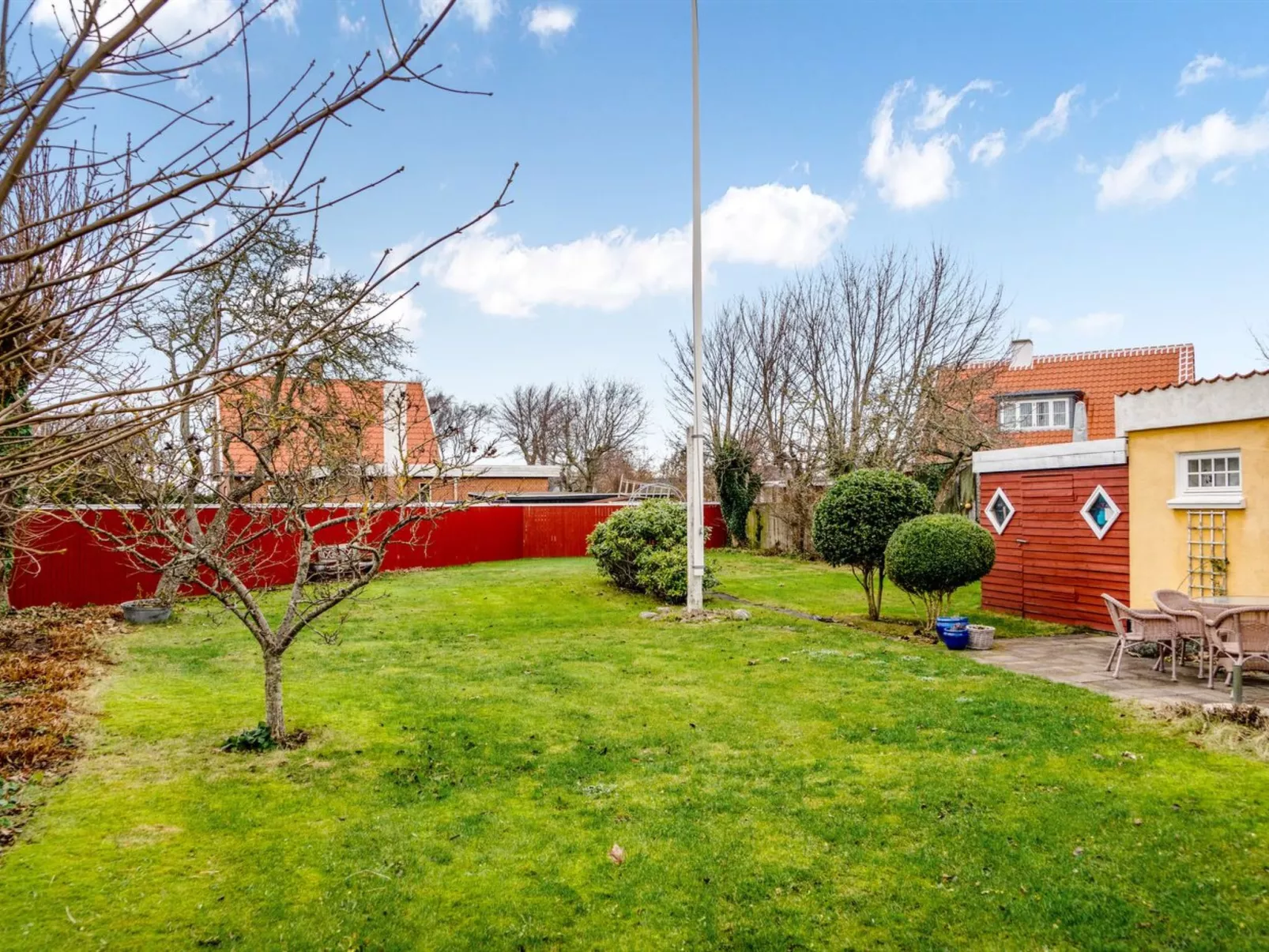 "Tryggi" - 300m from the sea