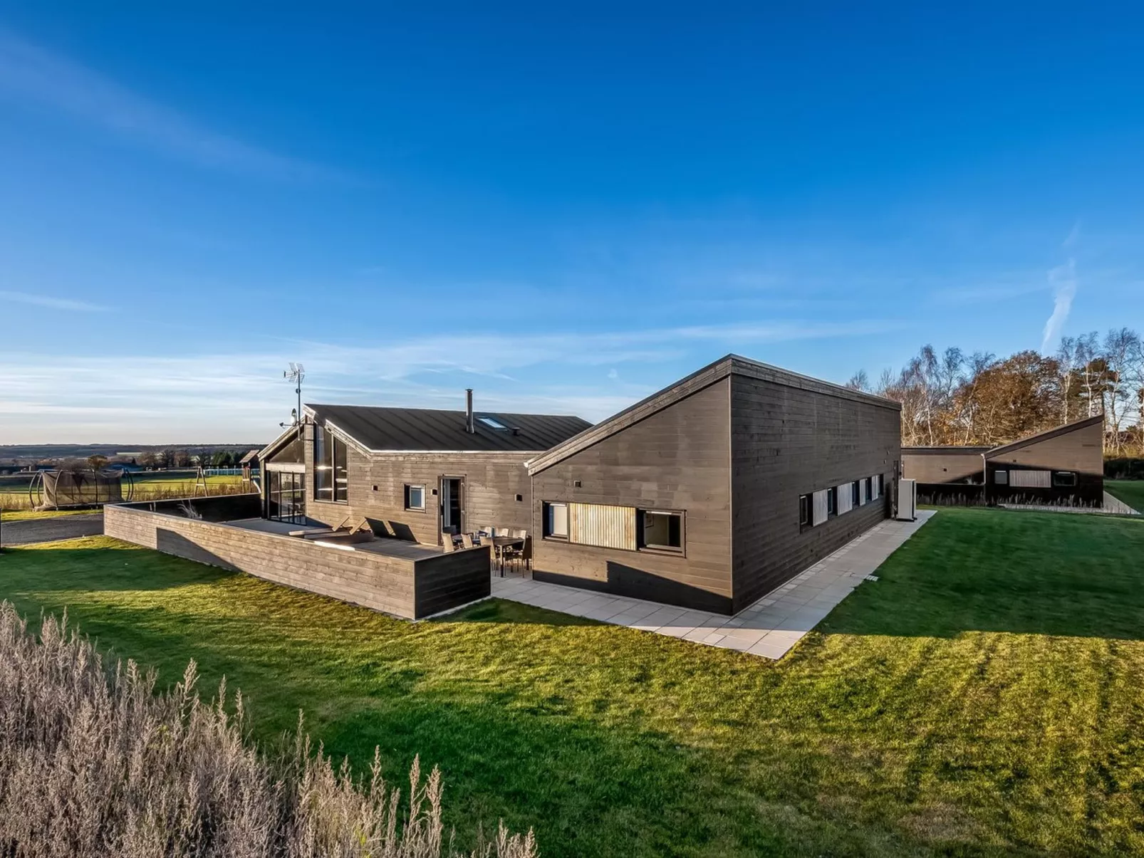 "Hana" - 800m from the sea