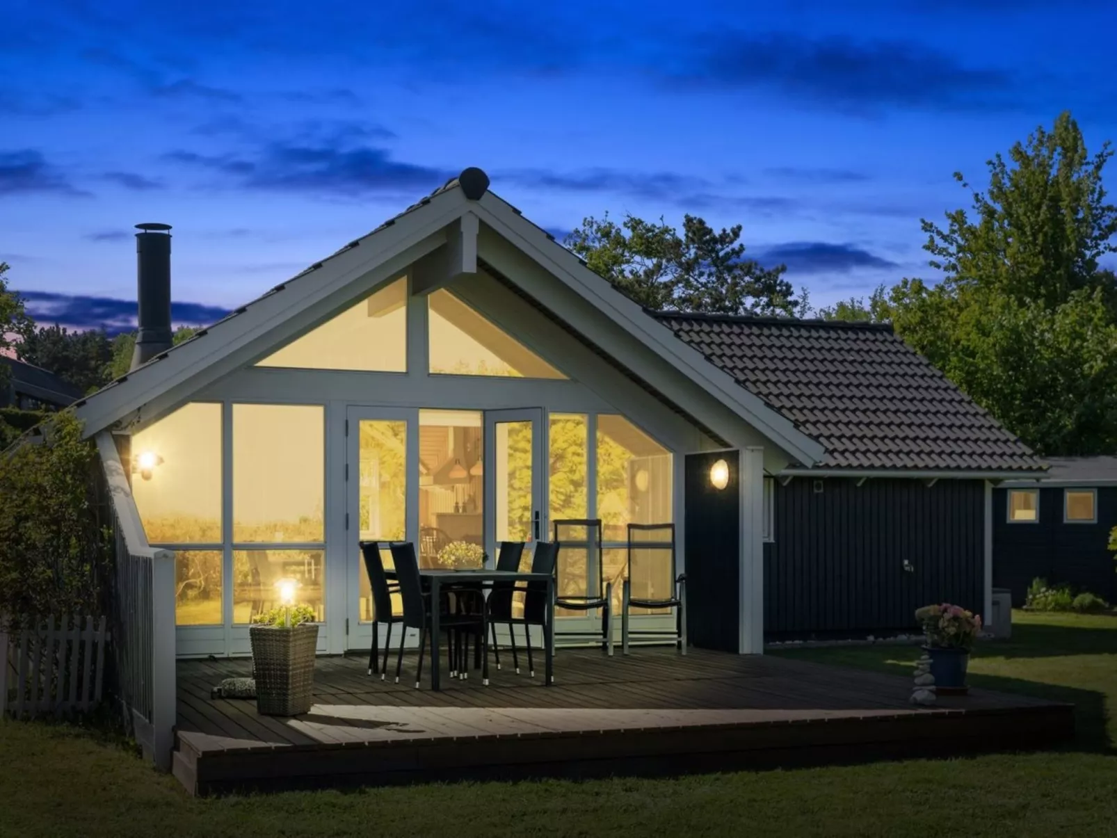 "Sukie" - 100m from the sea