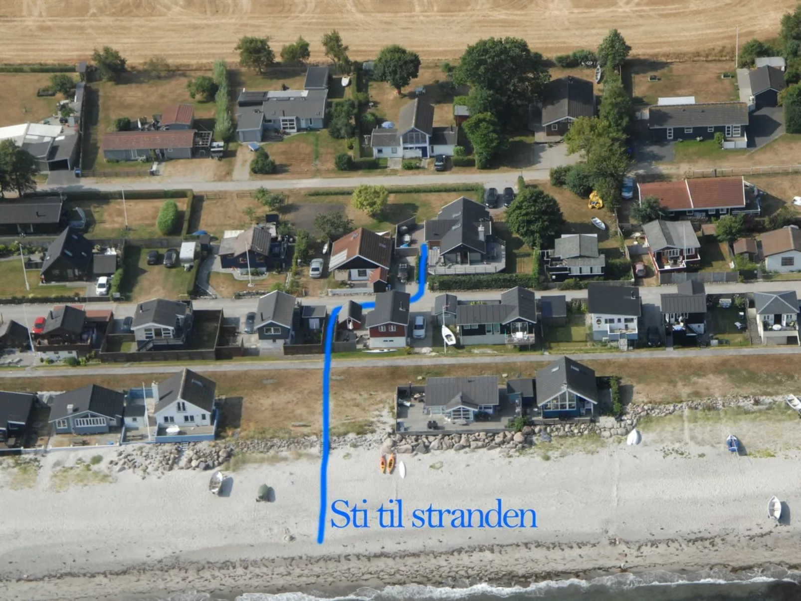 "Berner" - 40m from the sea-Draußen