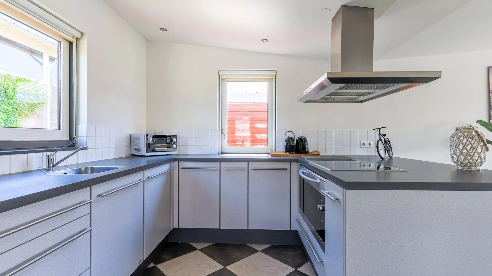 Woonark De Woude-Kitchen