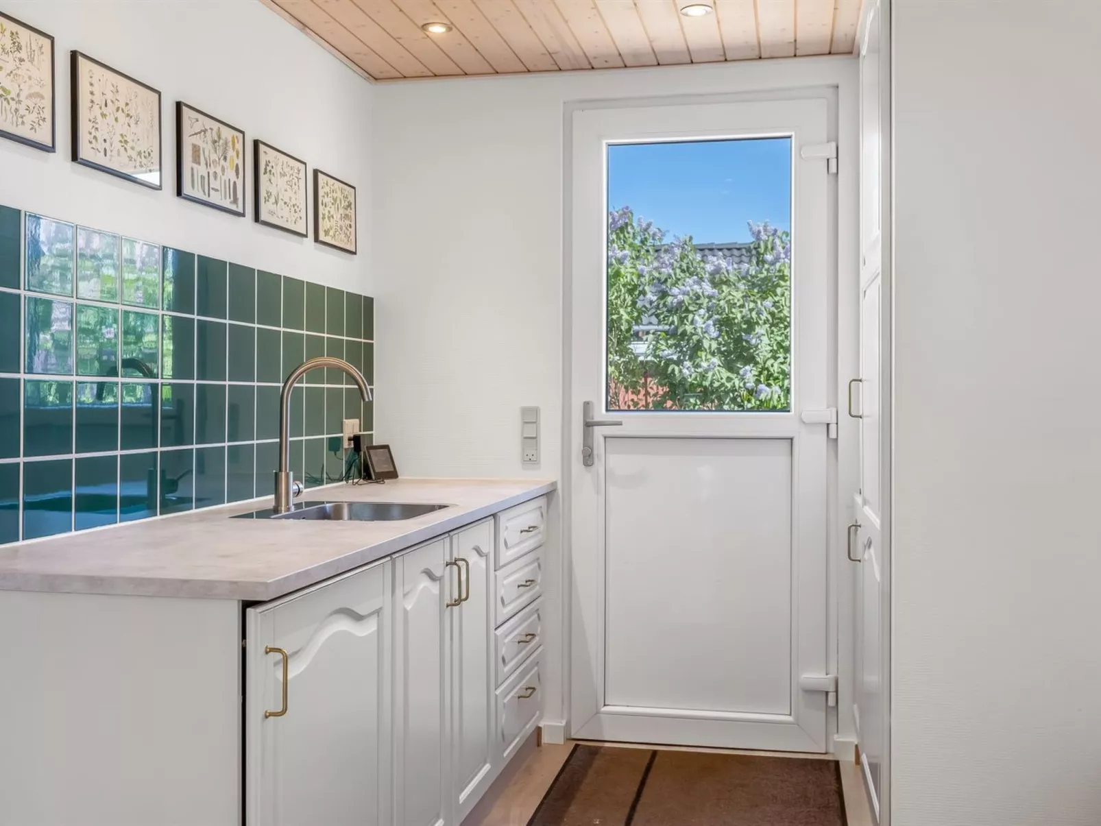 "Naya" - 500m from the sea