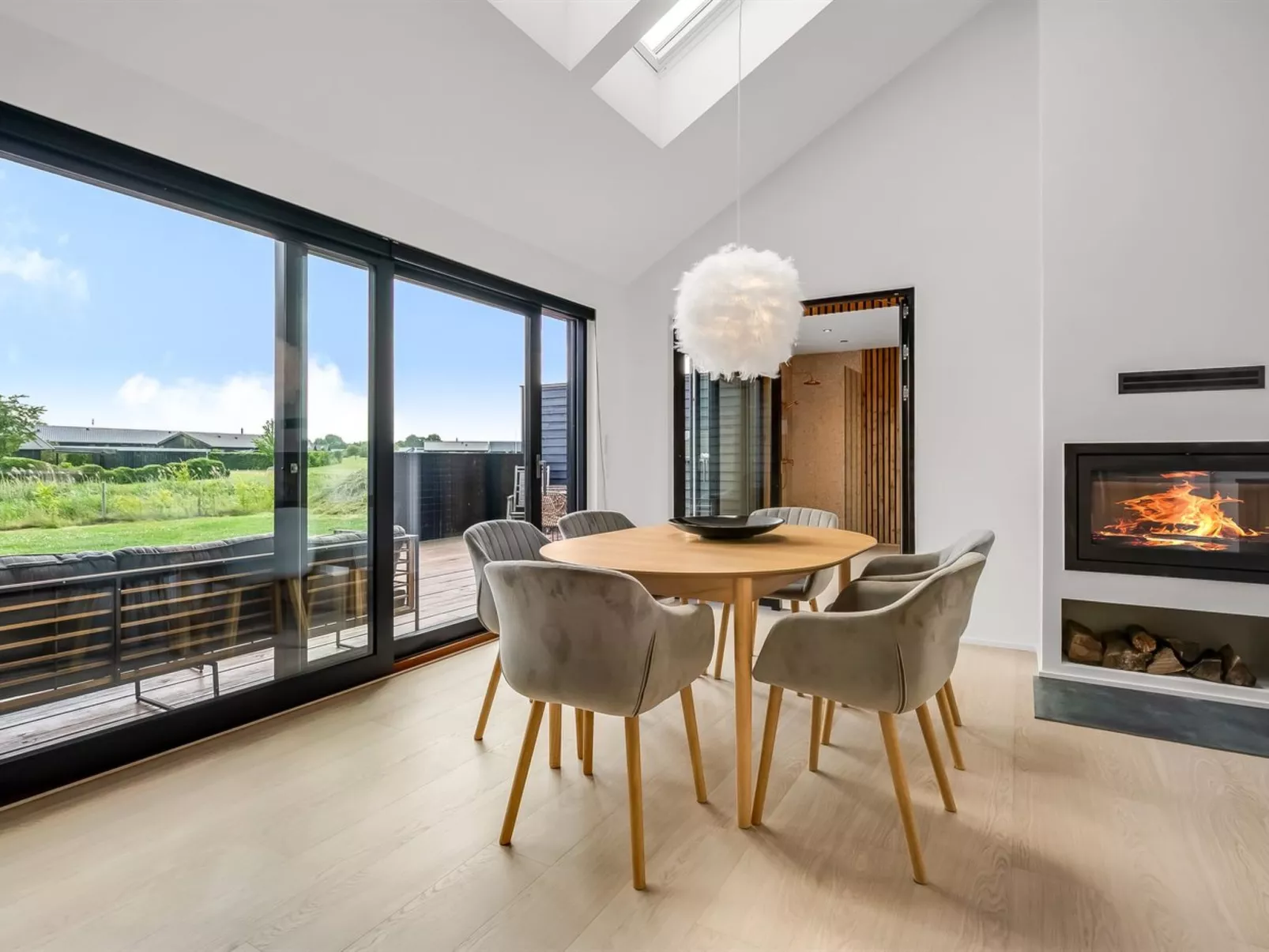 "Merve" - 250m from the sea